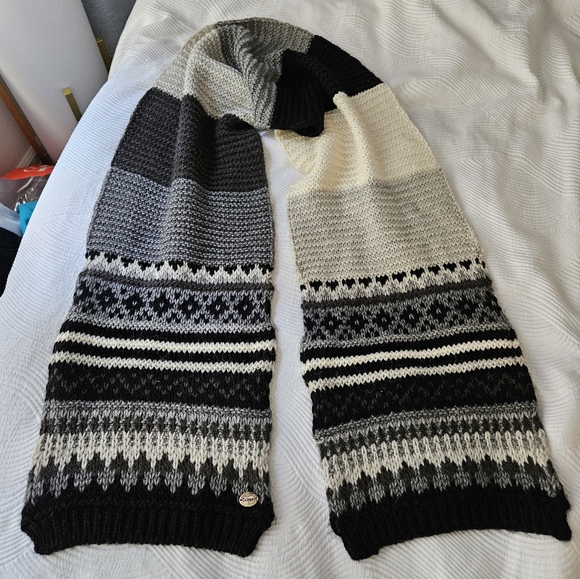 Calimar Alpaca and Wool Italian Scarf Nordic Icelandic Design - Picture 2 of 16